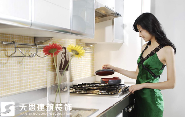 <a href=http://m.whcsjckj.com/anli/ target=_blank class=infotextkey>合肥工裝</a>公司